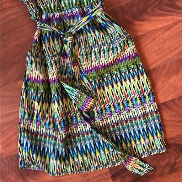 Patterned Dress - Picture 2 of 3